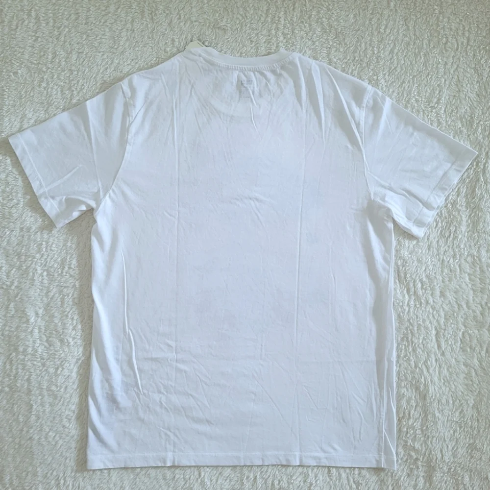 Levi's Tree🌳 Print Graphic Tee👕 - NWT